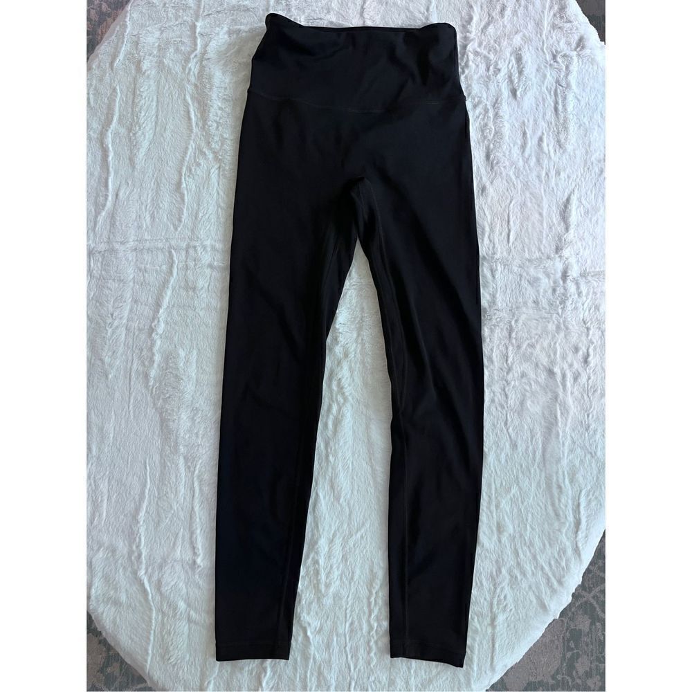 Women’s Medium High Rise Leggings